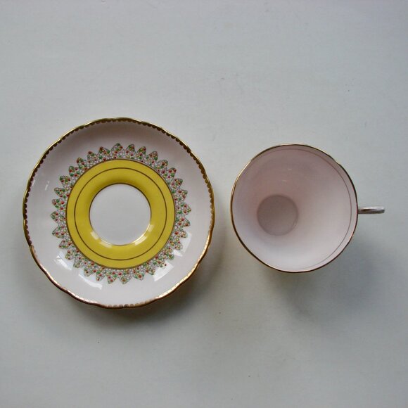 Vintage Fine Bone China Teacup and Saucer Pink Yellow Gold Gilt Tuscan England - Picture 7 of 9